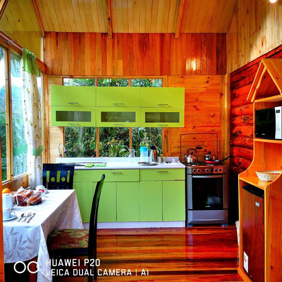 Hassinger Ranch Cabanas Oxapampa Exterior foto